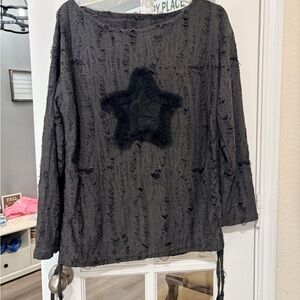 SHEIN Black Distressed Star Long Sleeve Top